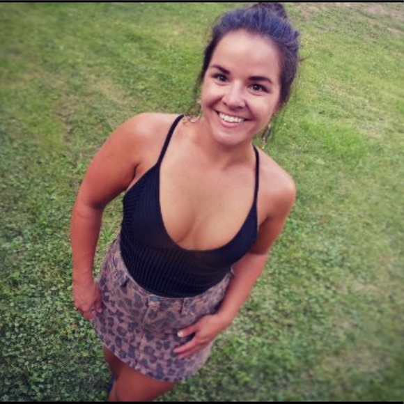 Meet your Posher, Tasha - Picture 1 of 8